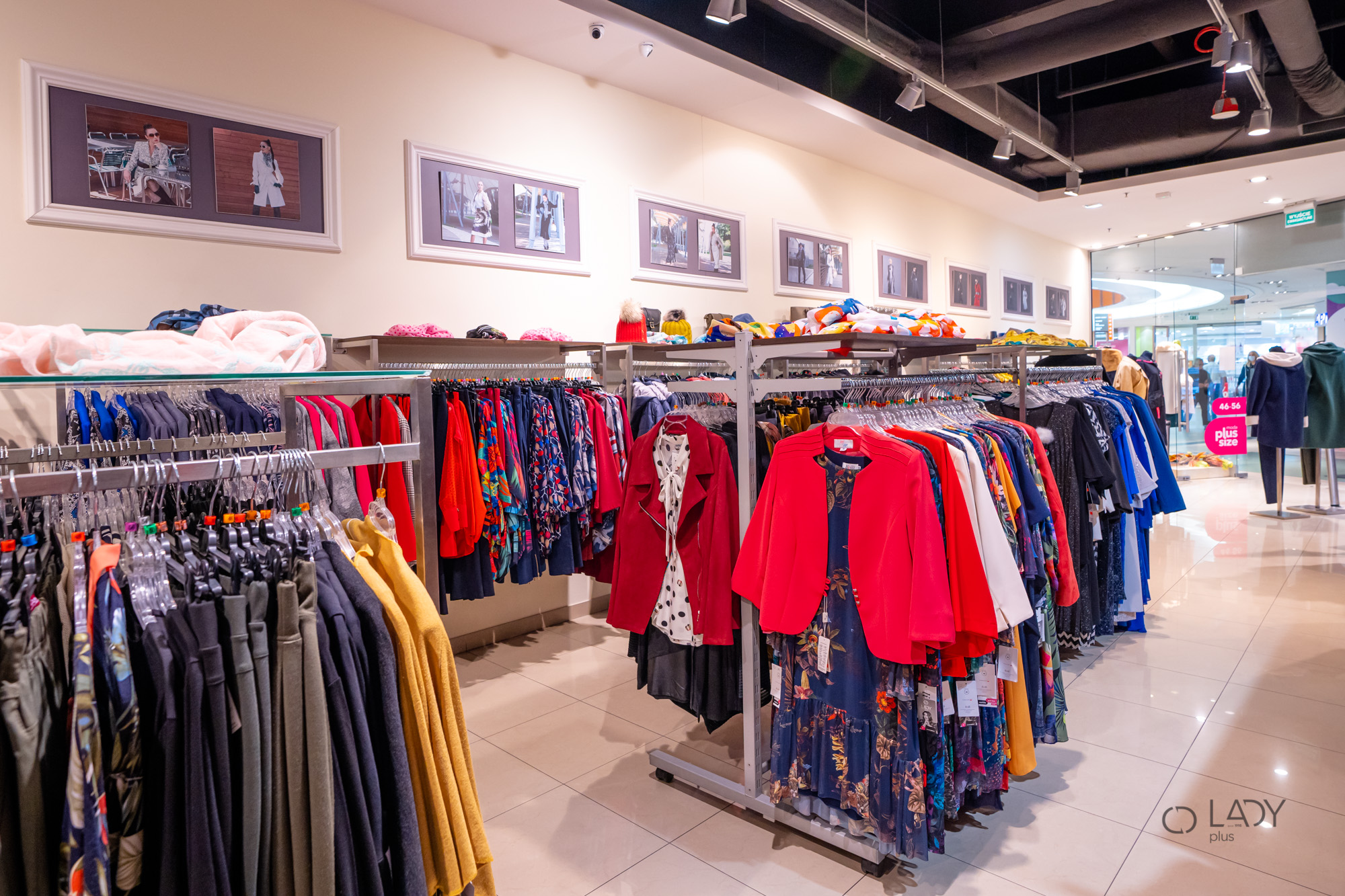 Boutique butik for dametøj i store størrelser, graviditetstøj