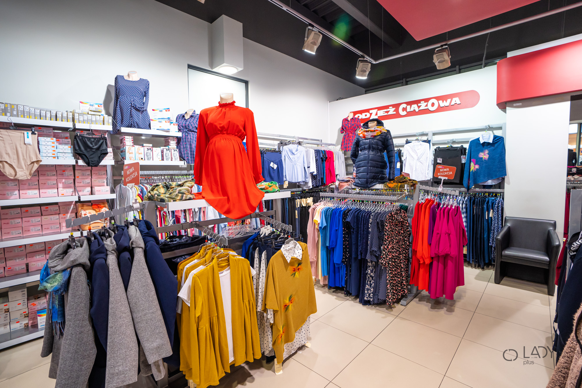 Boutique butik for dametøj i store størrelser, graviditetstøj