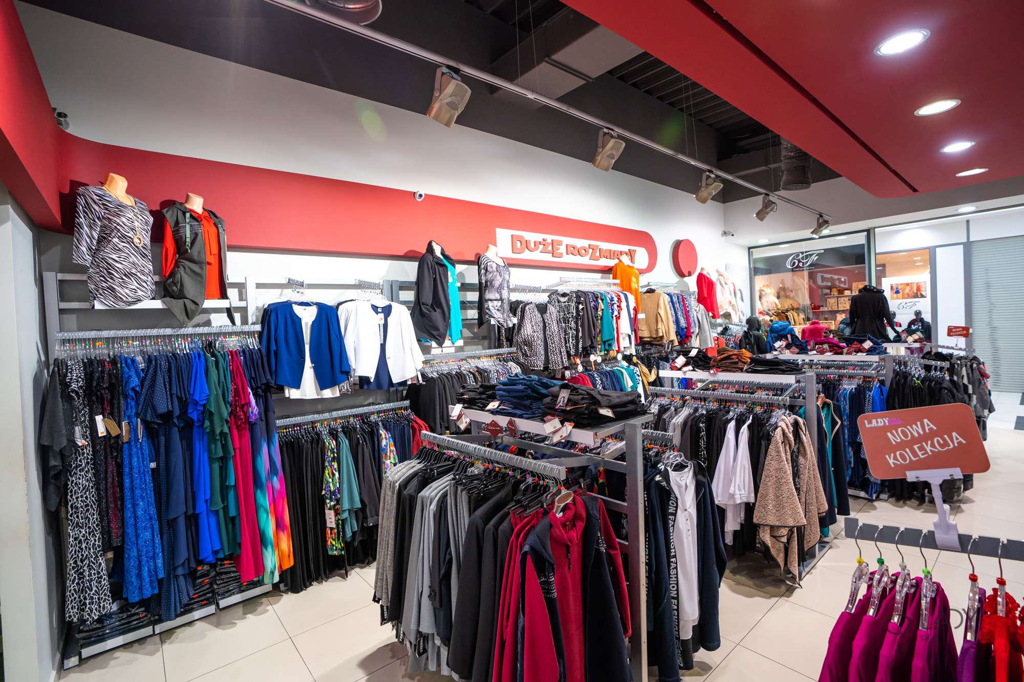 Boutique butik for dametøj i store størrelser, graviditetstøj